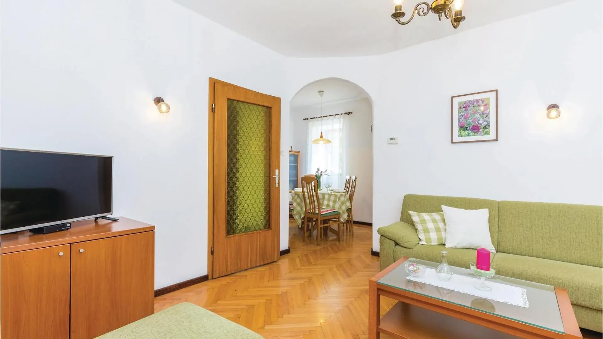 Сasa de vacaciones 3 Bedroom Lovely Home In Hreljin