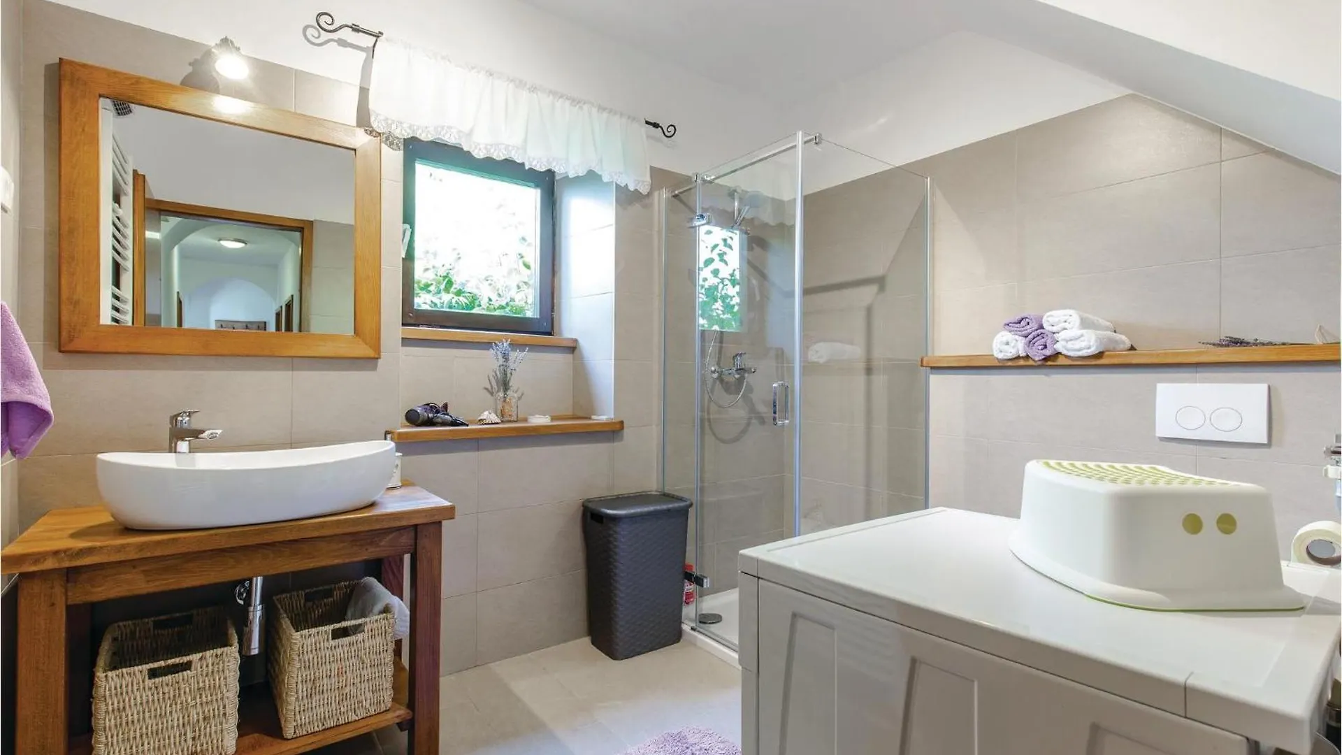 3 Bedroom Lovely Home In Hreljin Сasa de vacaciones